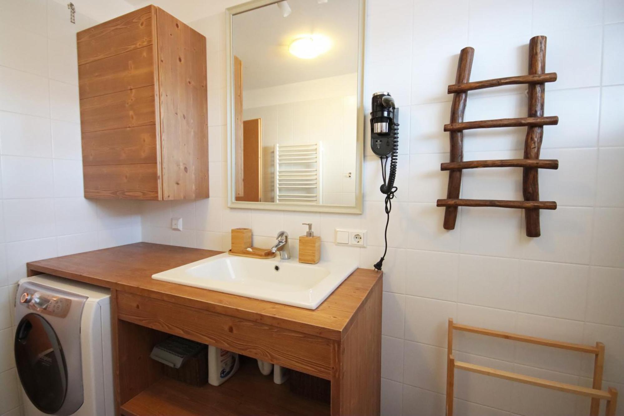 Aurturist Valdaora Roulette Apartment Bilik gambar